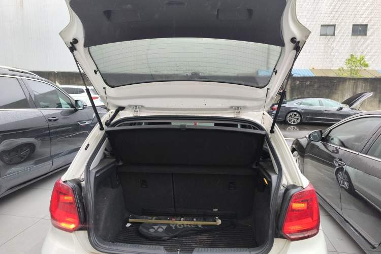 Used Volkswagen Polo 2018 1.5L Automatic Enjoyment Model Trunk