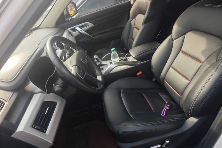 Used Geely Auto Emgrand X7 Sport 2020 1.8TD DCT Two-Wheel Drive Smart Connect 4G-Enabled Version