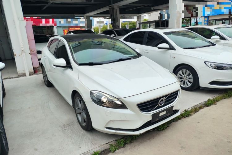 Used Volvo V40 2014 T5 Prestige Edition