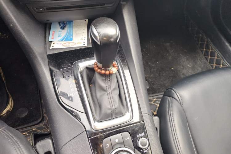 Used Mazda 3 Axela 2014 Sedan 1.5L Automatic Luxury Model