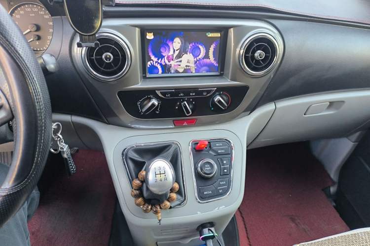 Used JAC Refine M3 2015 Maker Edition 1.6L Luxury Smart Version
