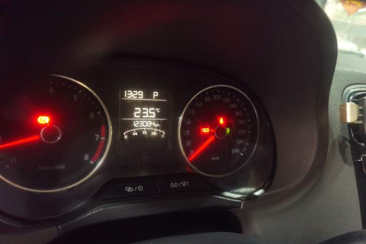 Used Volkswagen Polo 2014 1.4L Automatic Comfort Edition Instrument Cluster