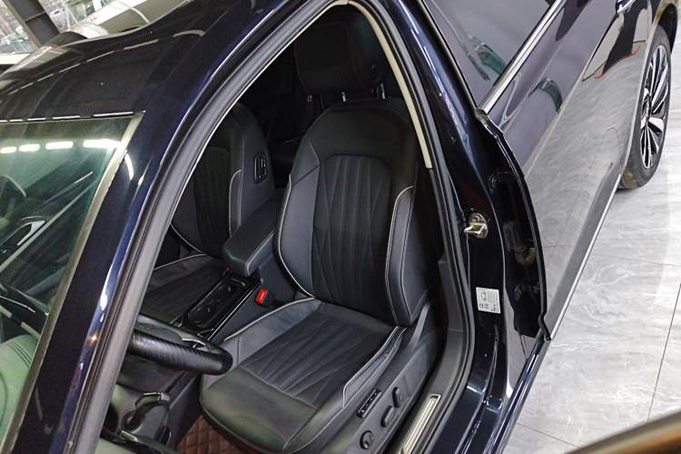 Used Volkswagen Passat 2022 330TSI Luxury Edition
