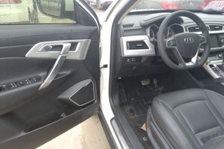 Used Geely Auto Emgrand X7 Sport 2016 1.8TD Automatic ZhiShang Model