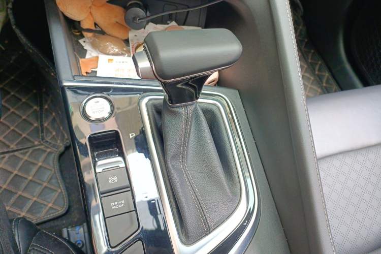 Used CHANGAN Eado 2020 PLUS Blue Whale NE 1.4T GDI DCT Prestige Model Gear Lever