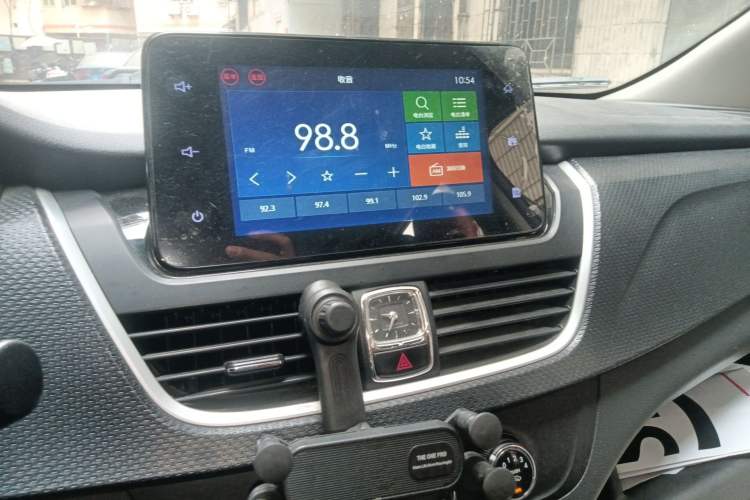 Used Baojun 730 2019 1.5T CVT Fashion Model 7 Seats China VI Emission Standard Audio And AC Panel