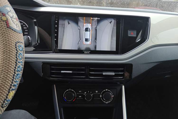 Used Volkswagen Polo 2019 Plus 1.5L Automatic Colorful Technology Edition Audio And AC Panel