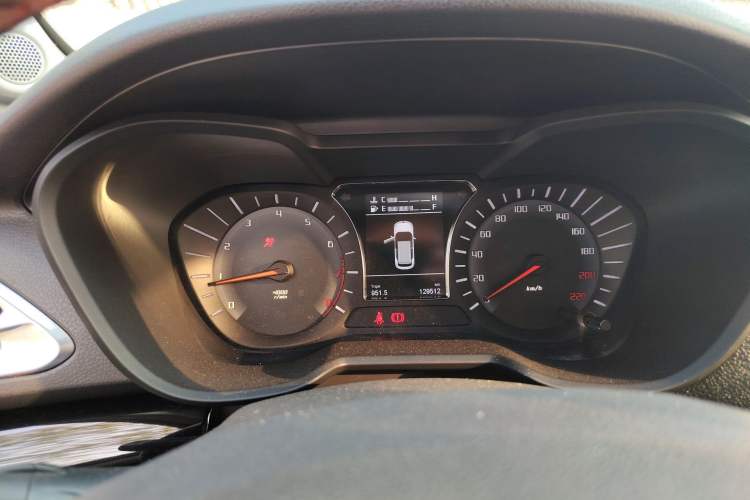 Used GAC Trumpchi GS4 2017 235T Manual Two-Wheel Drive Luxury Edition Instrument Cluster