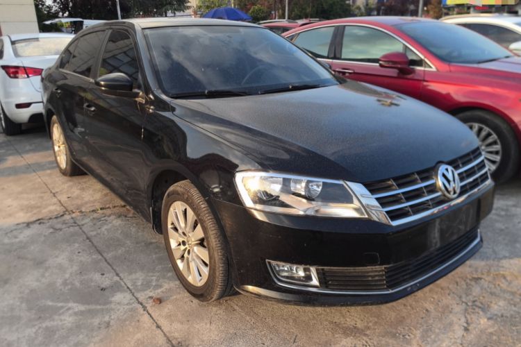 Used Volkswagen Lavida 2013 Restyled Classic 1.6L Manual Comfort Edition Front Right 45 Deg