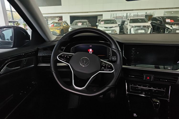 Used Volkswagen Passat 2023 Revised 330TSI Elite Edition Steering Wheel