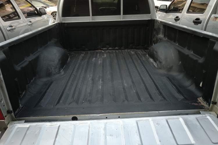 Used Great Wall Wingle 5 2017 2.0T European Version Diesel Two-Wheel Drive Advanced Large Double-Cab GW4D20E