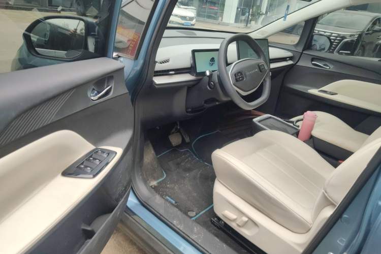 Used Venucia VX6 2023 520 Max
