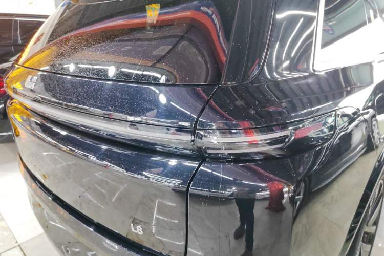 Used Li Auto L8 2024 Pro Model
