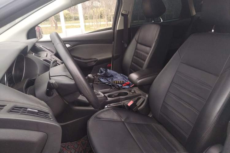 Used Ford Focus 2012 Hatchback 1.6L Manual Comfort Model