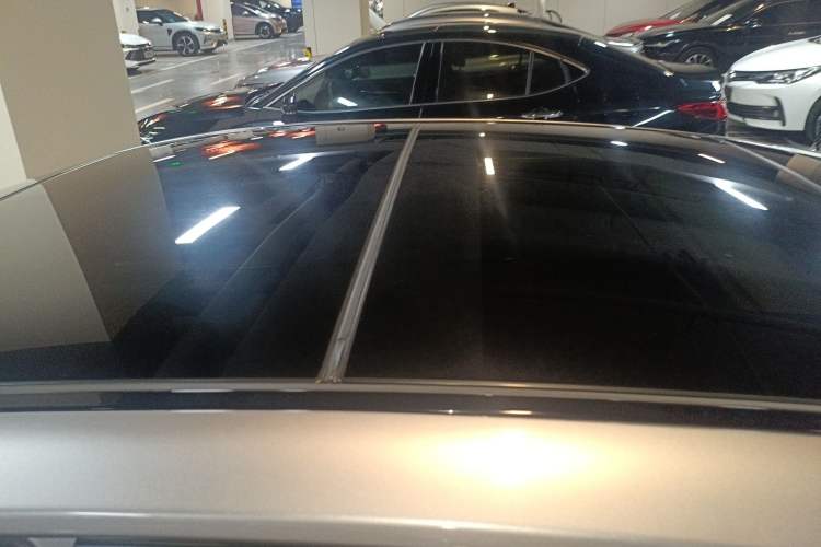 Used Toyota Camry 2023 2.5G Luxury Edition Roof