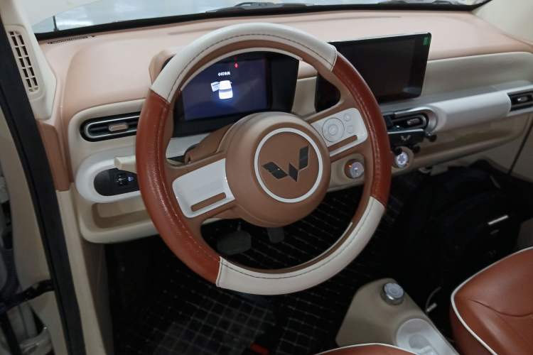 Used Wuling Hongguang MINIEV 2024 3rd Generation 215km Advanced Version Steering Wheel