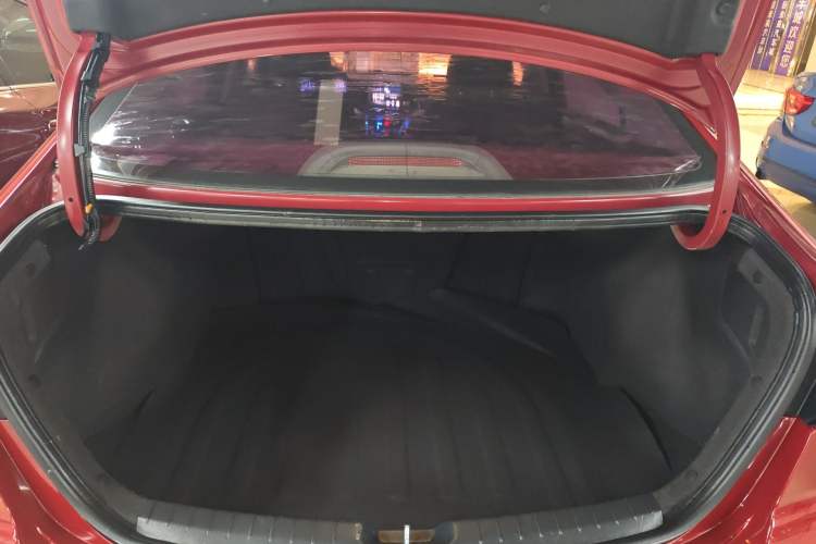 Used Hyundai Elantra (6th Generation / Lingdong) 2016 1.6L Automatic ZhiXuan – Elite Version Trunk