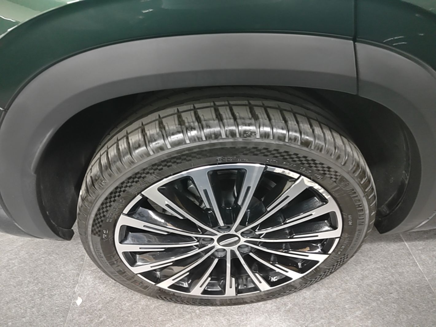 Geely Auto Monjaro L 2025 Dongfang Yao 2.0TD Automatic Lanxing Edition — снимка 11
