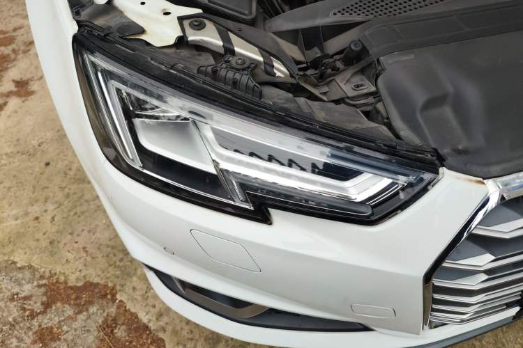 Used Audi A4L 2019 40 TFSI Fashion Edition China VI Emission Standard
