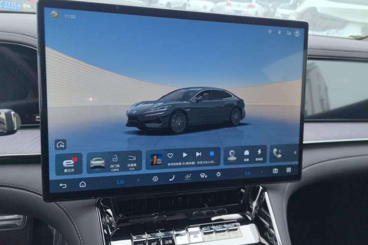 Used Denza Z9 2024 1100 km Four-Wheel Drive Max Version
