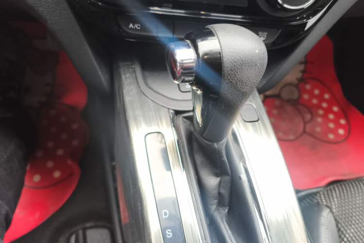 Used Honda XR-V 2015 1.8L EXi CVT Comfort Version Gear Lever