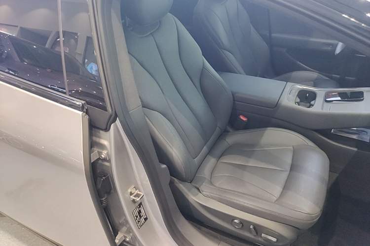 Used XPeng P7+ 2024 Ultra-Long Range Max Right Front Seat