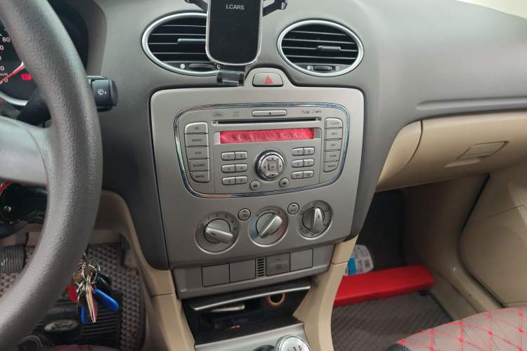 Used Ford Focus 2011 Sedan 1.8L Manual Comfort Model