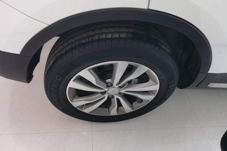 Used Geely Auto Emgrand X7 Sport 2016 1.8TD Automatic Smart Connectivity Version Exterior 5