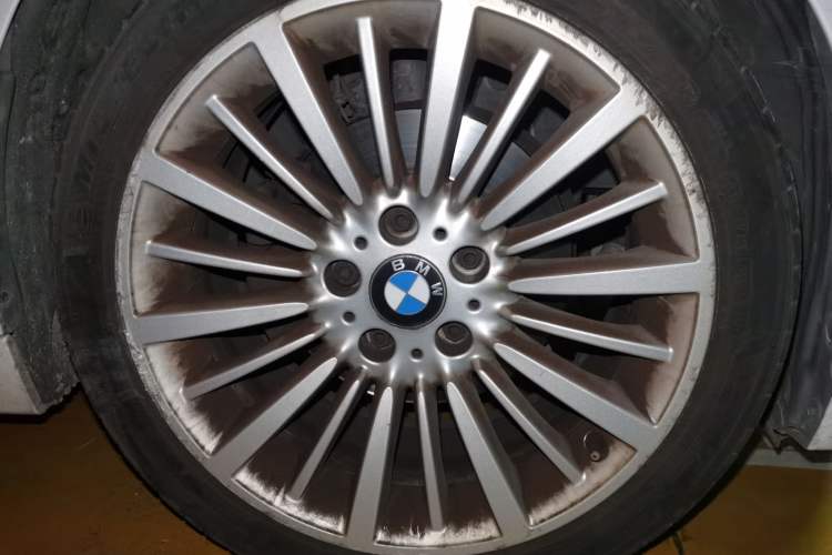 Used BMW 3 Series 2018 320Li Fashion Model Right Front Wheel Hub