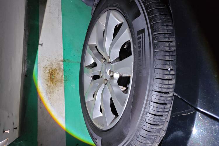 Used Land Rover Range Sport 2016 3.0 SC V6 HSE Right Front Wheel Hub