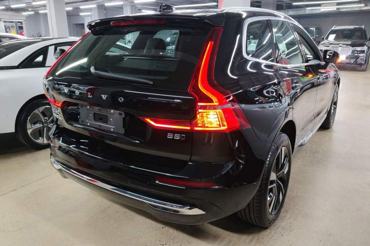 Used Volvo XC60 2026 B5 4x4 Smart Luxury Edition