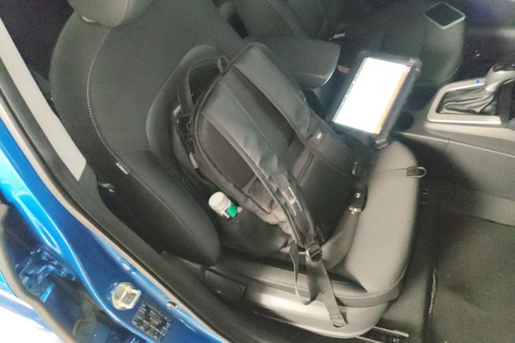 Used Hyundai Elantra (6th Generation / Lingdong) 2016 1.6L Automatic ZhiXuan – Elite Version Right Front Seat