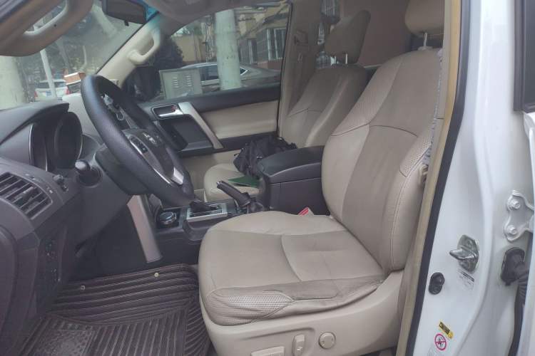 Used Toyota Prado 2010 4.0L Automatic TX-L
