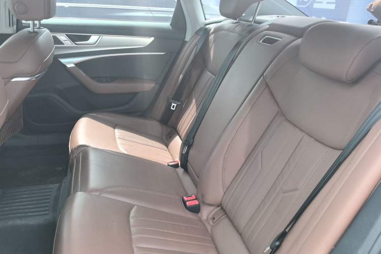 Used Audi A6L 2024 45 TFSI Prestige Elegant Edition
