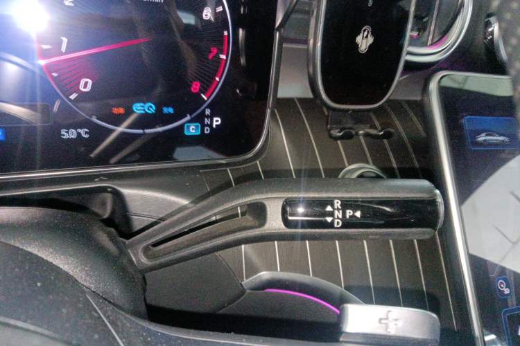 Used Mercedes-Benz C-Class 2022 Revised C 260 L Starry Night Sport Edition Gear Lever