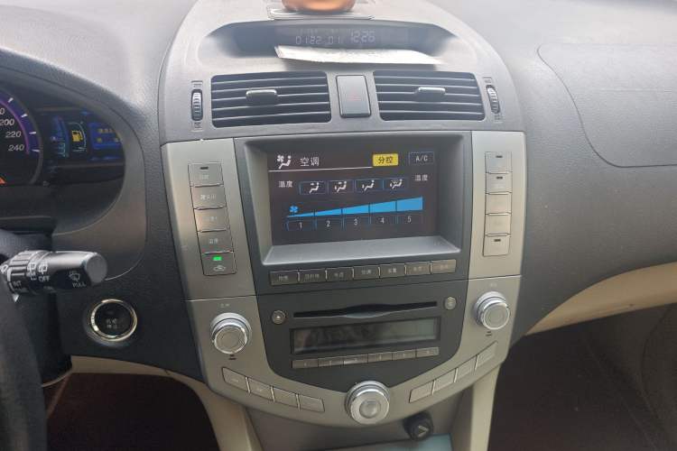 Used BYD S6 2012 2.0L Manual Luxury Version
