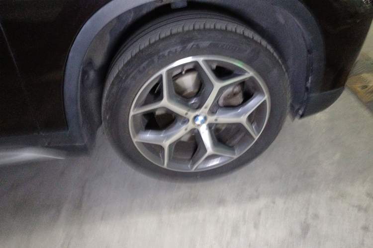 Used BMW X1 2018 sDrive18Li Luxury Model Right Front Wheel Hub