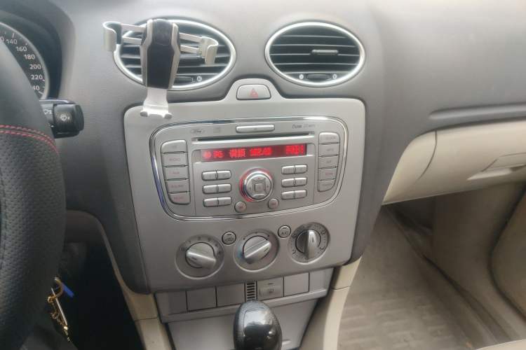 Used Ford Focus 2011 Hatchback 1.8L Automatic Fashion Edition