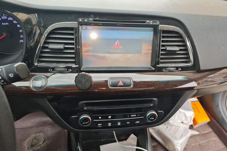 Used Kia K4 2015 1.8L Automatic GLS Special Audio And AC Panel