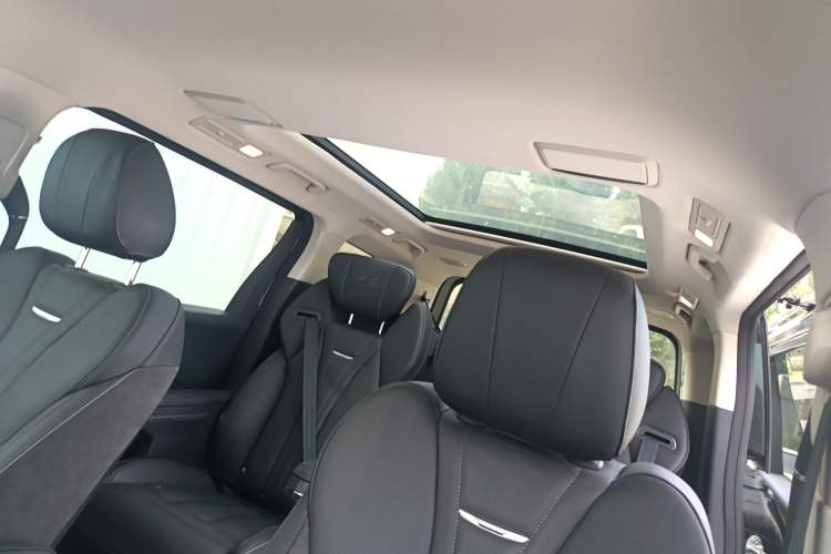 Used Hongqi HQ9 2023 2.0T Smart Connect Flagship Edition