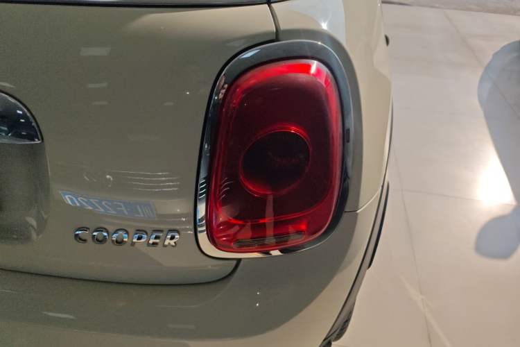 Used MINI MINI 2016 1.5T COOPER
