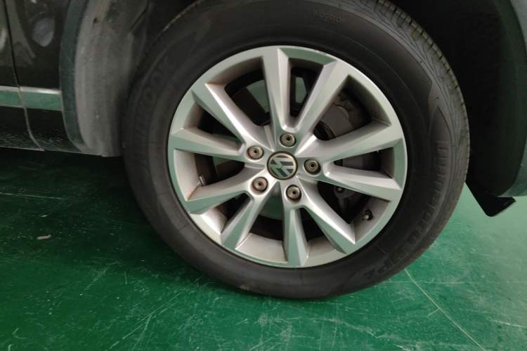 Used Volkswagen Touareg 2017 3.0 TSI Touareg Model Exterior 1