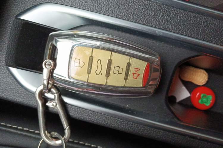 Used Haval M6 2021 PLUS 1.5T DCT Luxury Smart Connectivity Model
