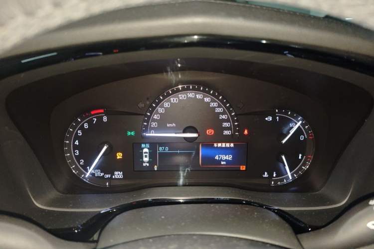 Used Cadillac XT5 2017 Anniversary Edition 25T Luxury Model
