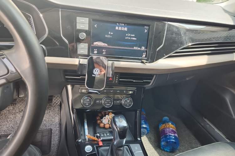 Used Volkswagen Passat 2019 380TSI Luxury Edition China VI Standard Audio And AC Panel