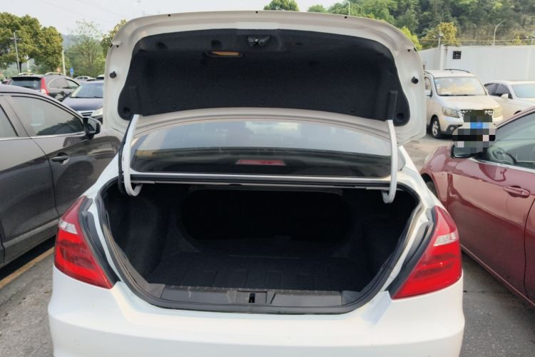 Used Geely Auto Emgrand 2017 Sedan Million Edition 1.5L Manual - Upward Version Trunk