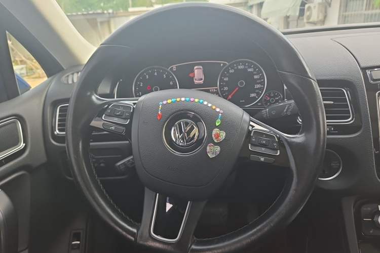 Used Volkswagen Touareg 2017 3.0 TSI Touareg Model Steering Wheel