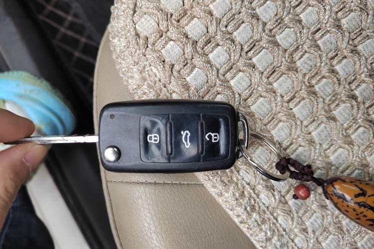 Used Skoda Rapid 2013 1.6L Automatic Smart Selection Model