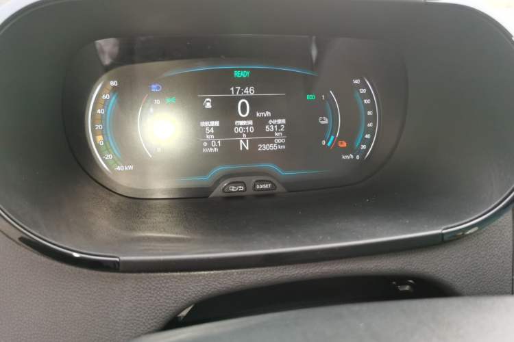 Used Chery New Energy Little Ant 2022 Revised Version Sweet Pink Edition Half-Sugar Version Lithium Iron Phosphate 30.7 kWh 30 kW 301 km