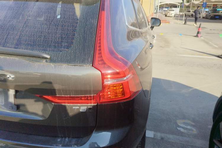 Used Volvo XC60 2019 T5 4x4 Zhiyuan Edition China VI Standard